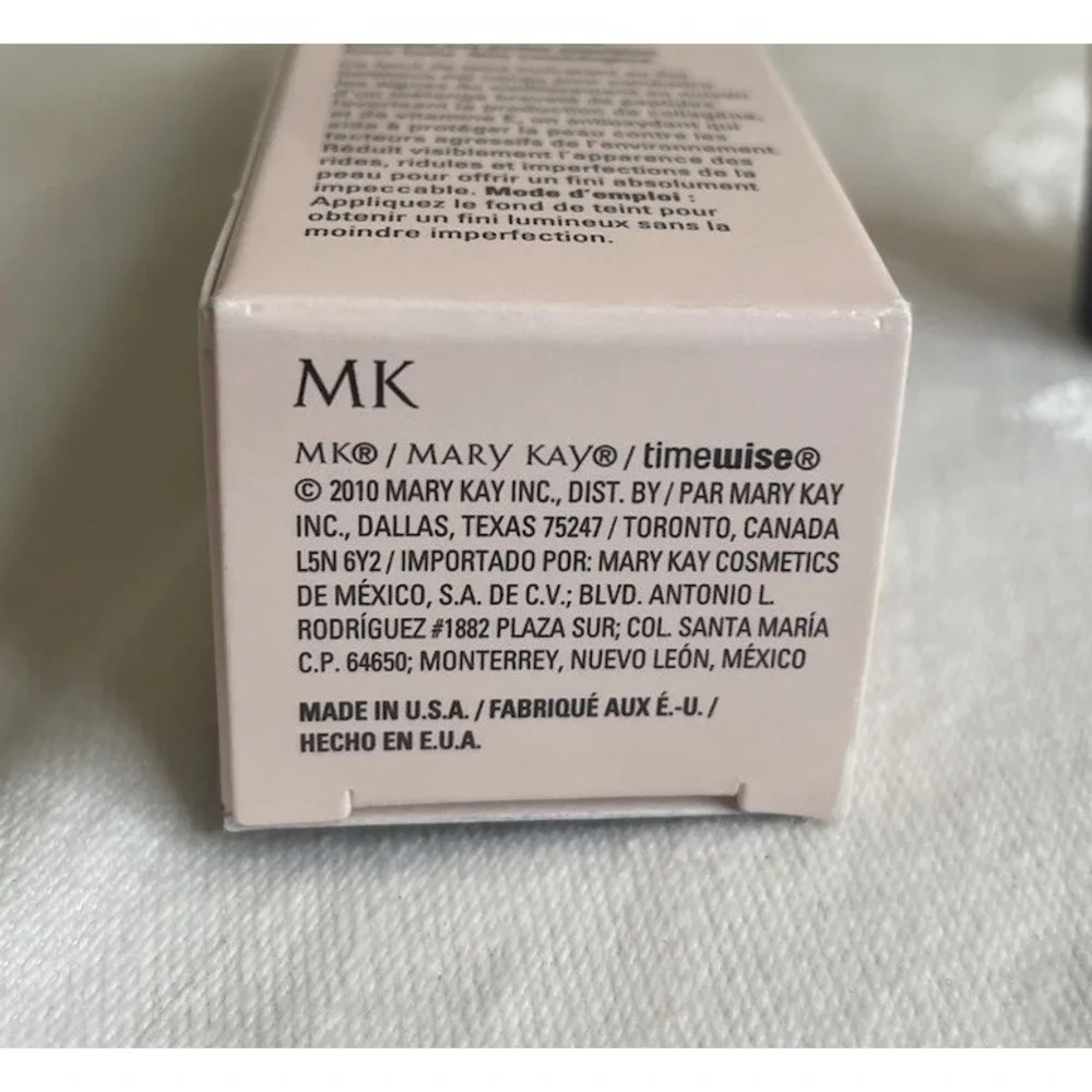 Mary Kay Timewise Luminous-Wear Liquid Foundation Ivory 2 038697 NEW IN BOX